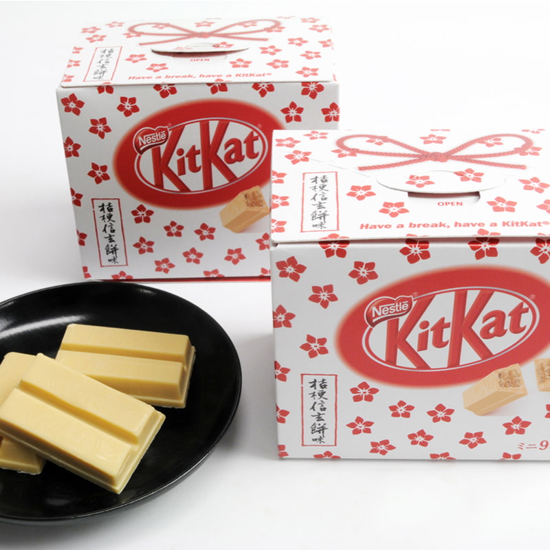 An open pack of shingen mochi kitkats, sold in Japan